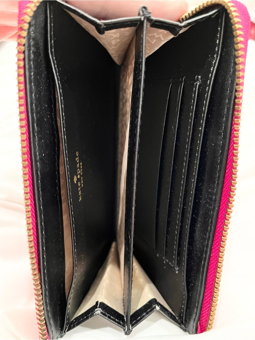 Kate Spade "Beale Street Catarina" Metallic Pink Dot-Embossed Wristlet NWT - Picture 4 of 5